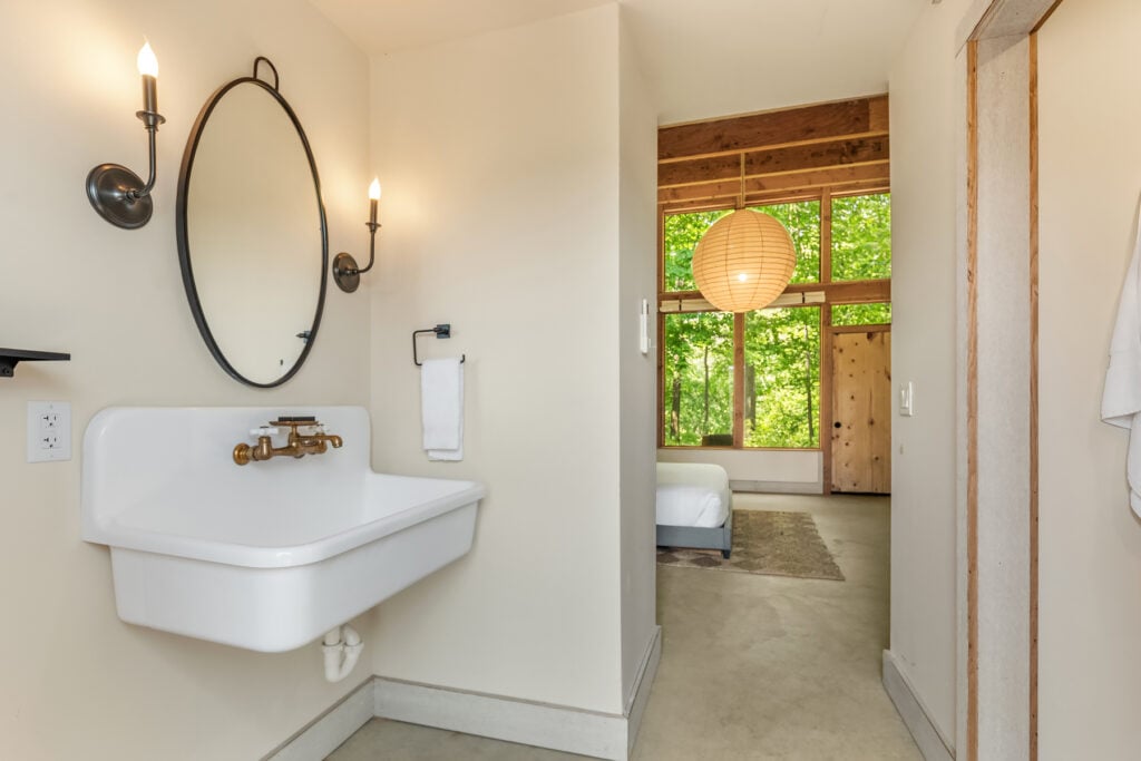 Fields Cottage - King bathroom sink