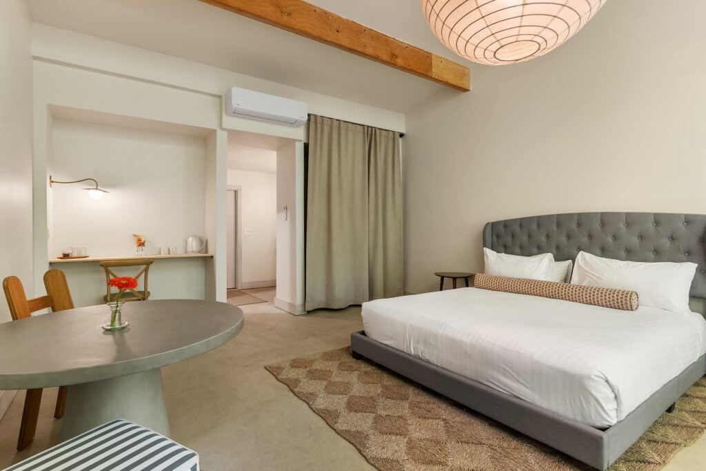 Fields Cottage - King Table and bed